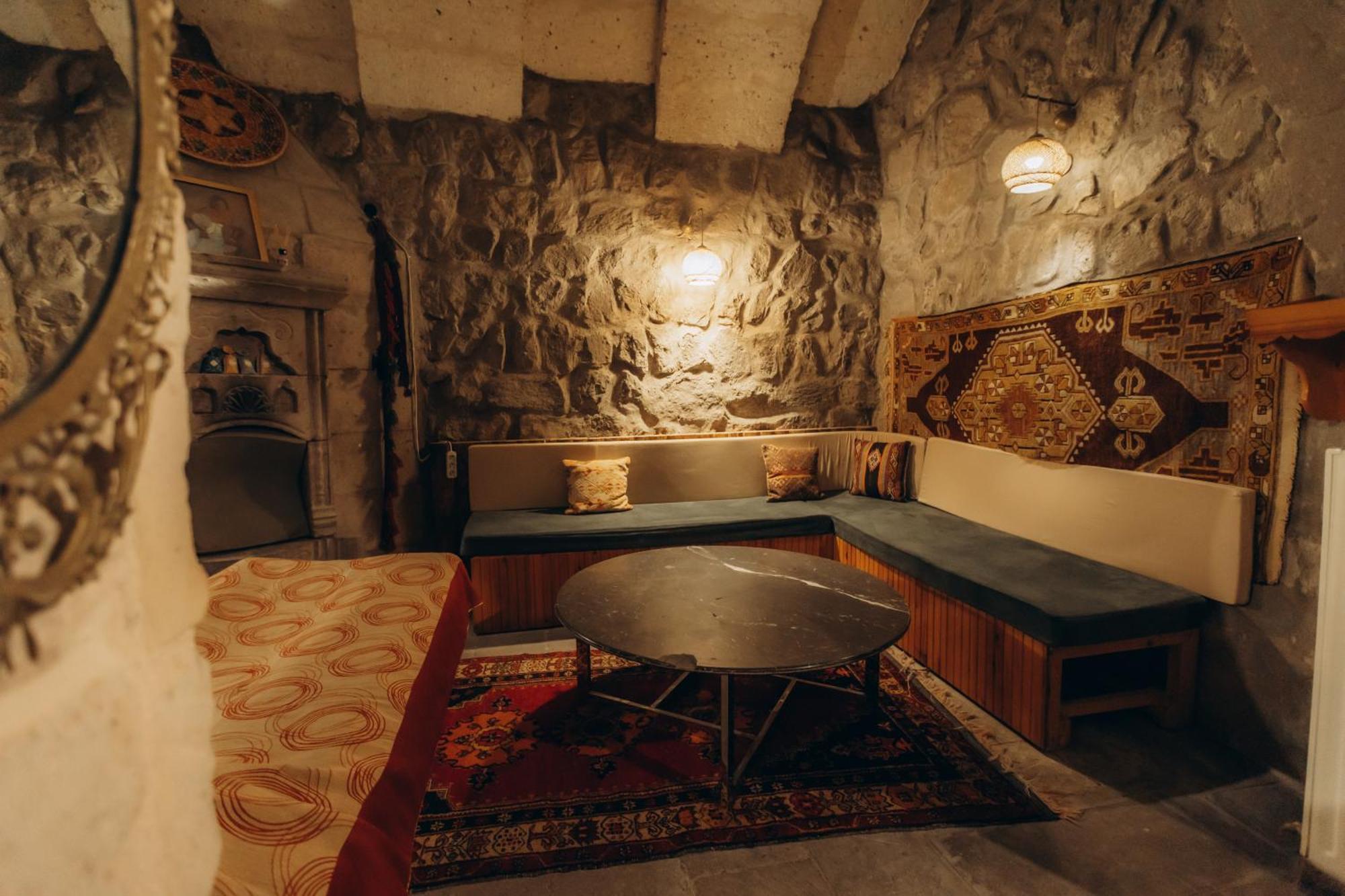 Anatolia Raymonde Cave House Hotel Uchisar Luaran gambar