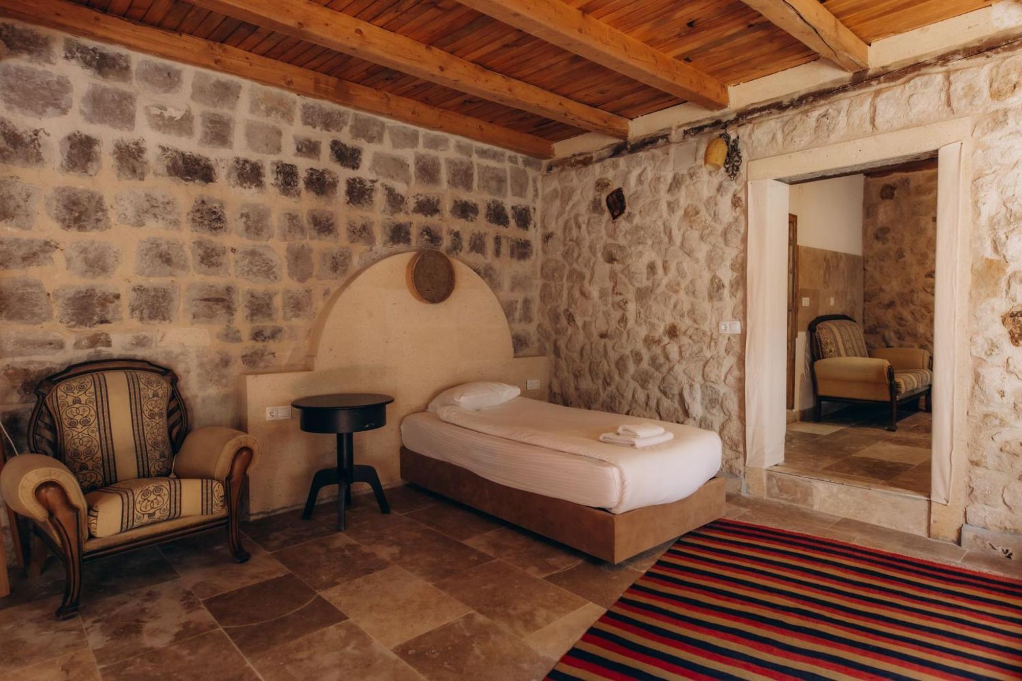 Anatolia Raymonde Cave House Hotel Uchisar Luaran gambar